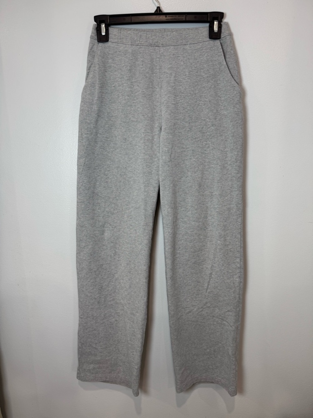 L.L. Bean Women's Pants Size XS PET Gray Color Straight Leg  Cotton Spandex